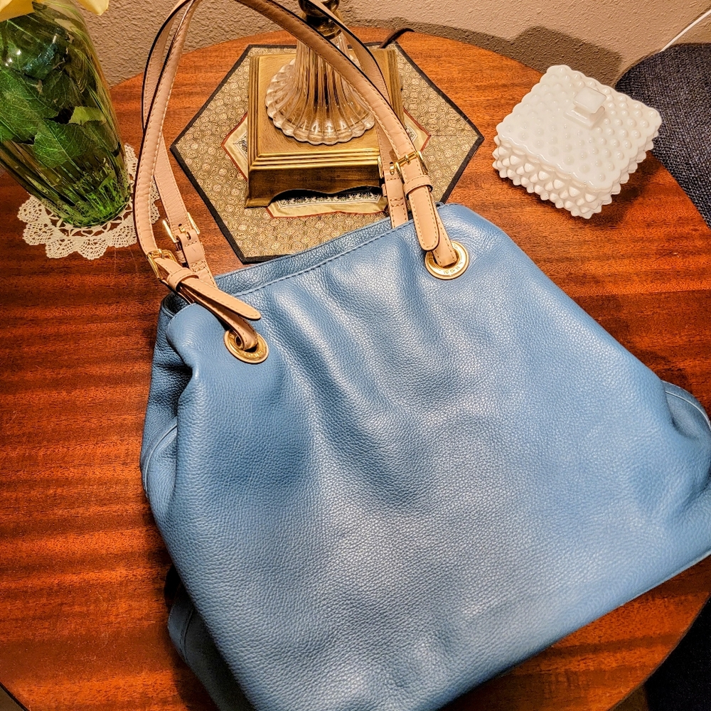 Michael Kors Jet Set Medium Tote Bag